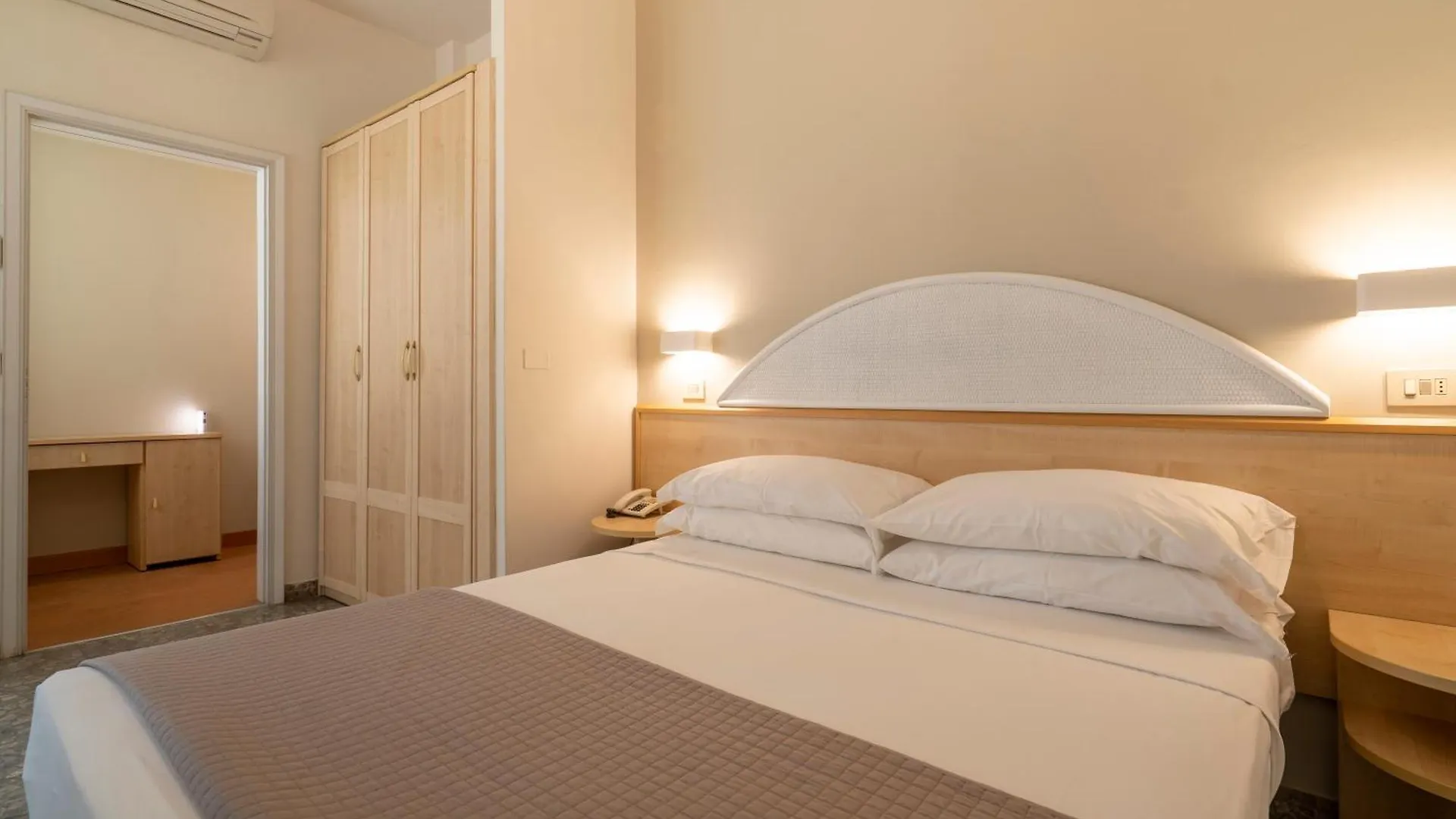 Hotel Constellation Rimini
