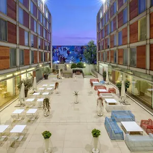 Doubletree By Hilton Mediolan