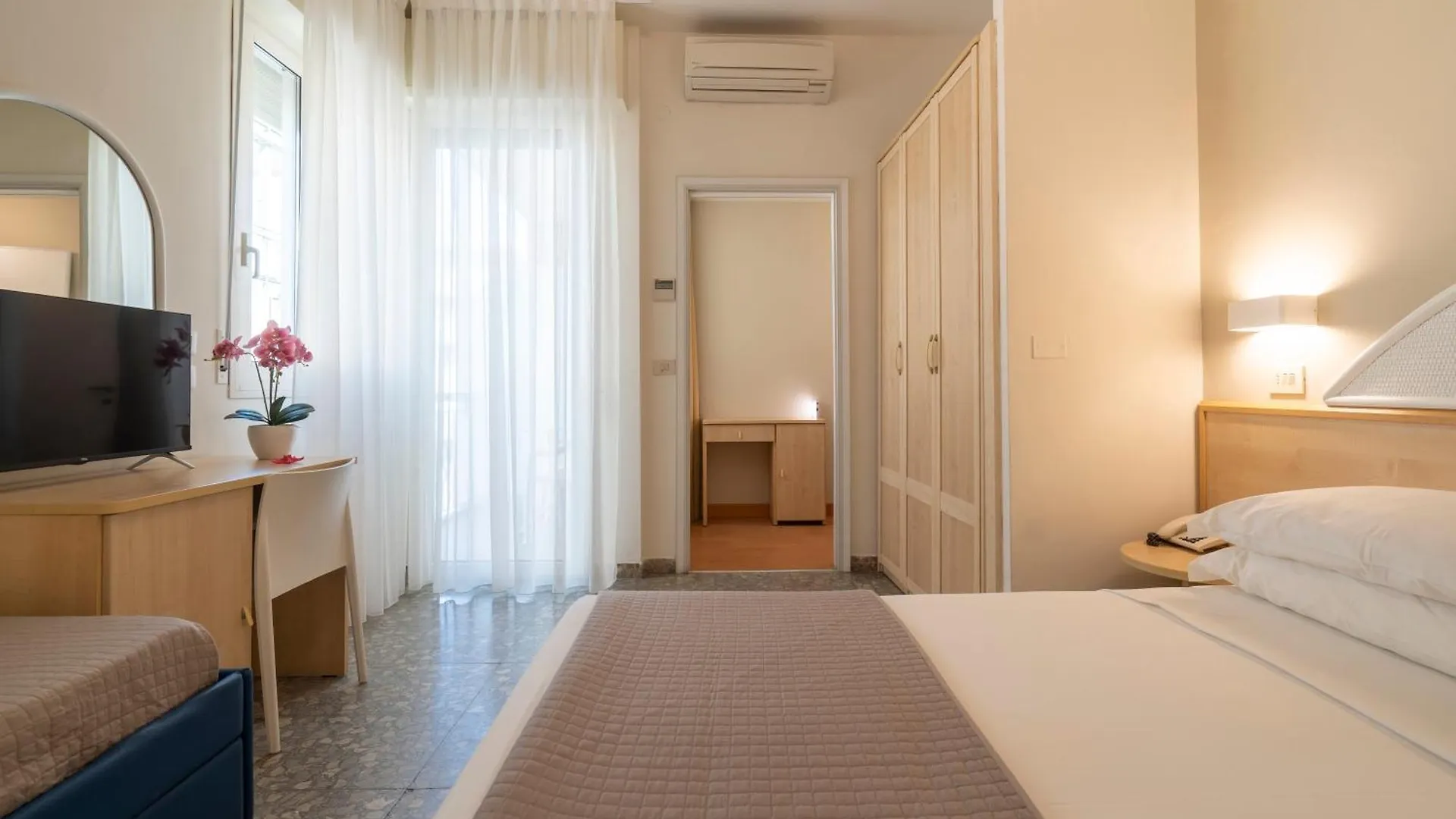 Hotel Constellation Rimini