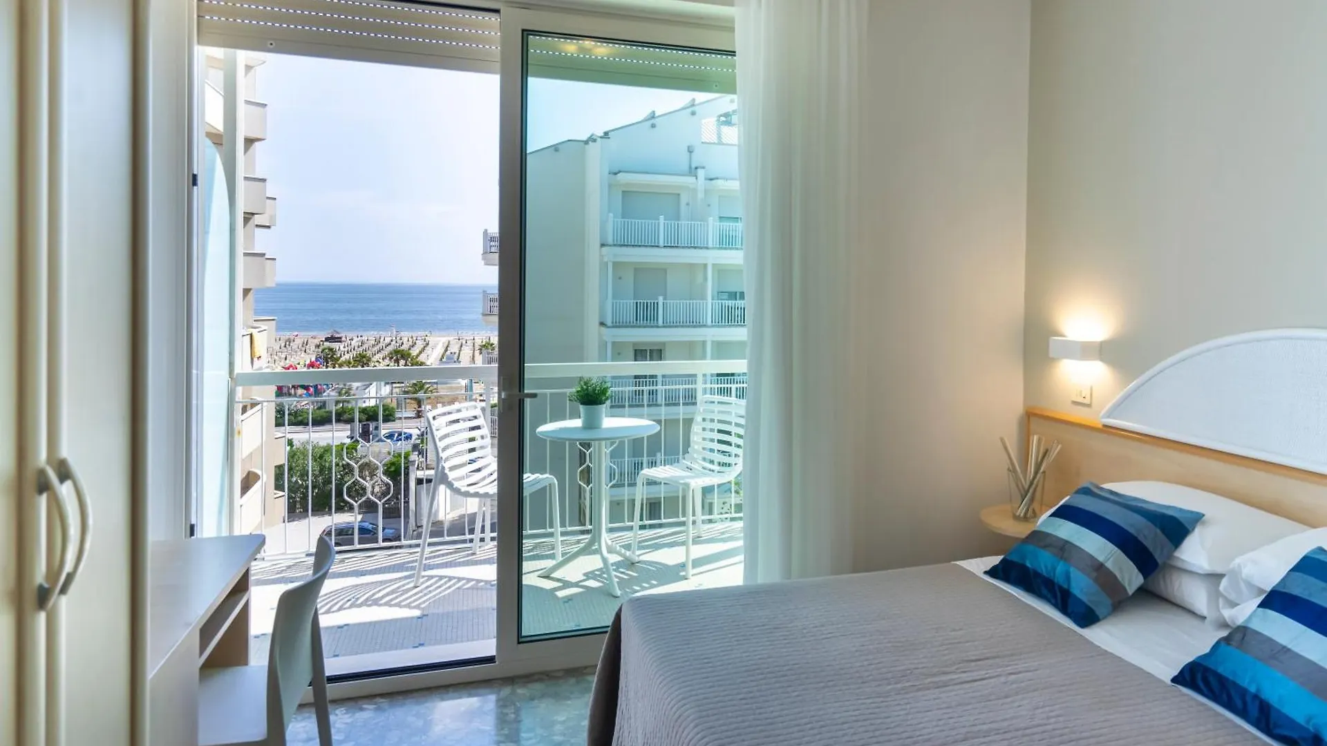 Hotel Constellation Rimini 3*,